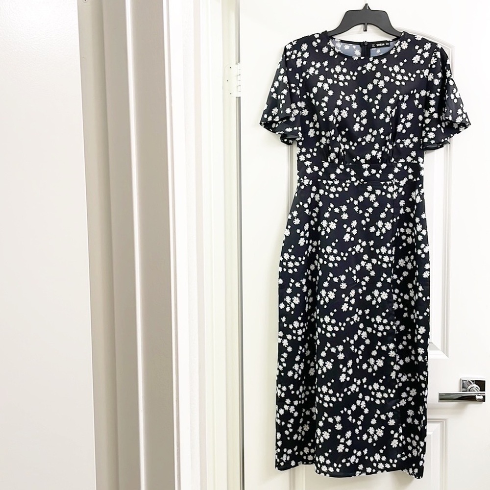 SHEIN black daisy print midi dress with slit